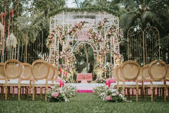 Apeksha & Middhun: wedding décor at Alila Diwa Goa